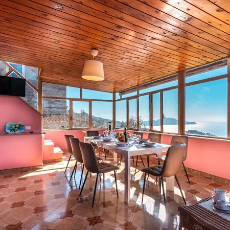 Casa Cacace בית נופש *