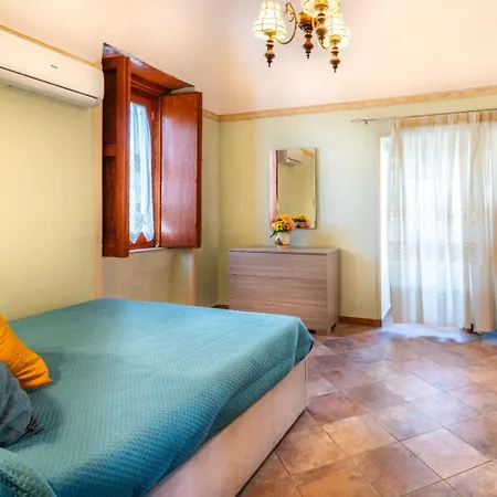 Casa Cacace 마사루브렌세