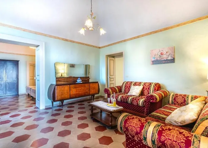 Casa Cacace * ماسّا لوبْرينسِ